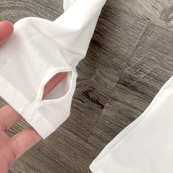 🍋 Lululemon Anahatasana Long Sleeve Tee
in white - Picture 11 of 11